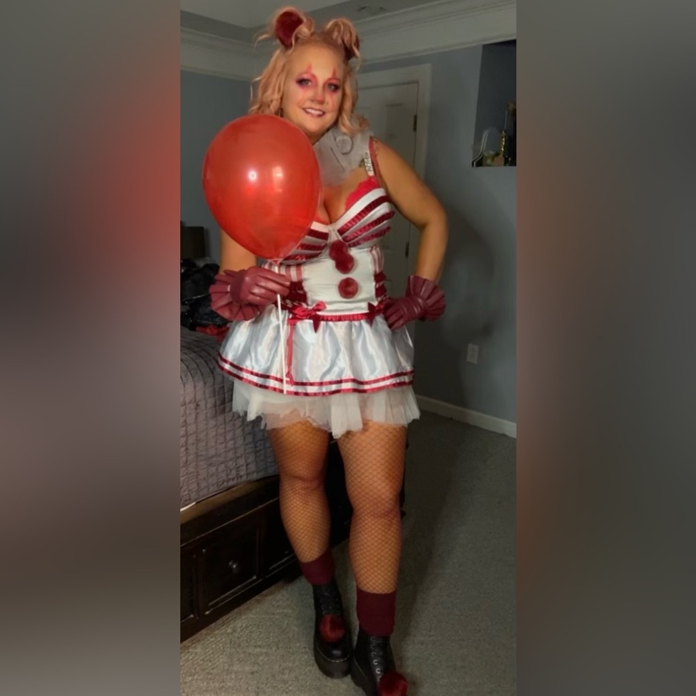 Women’s Pennywise Halloween Costume. Corset and skirt from Hot Topic.